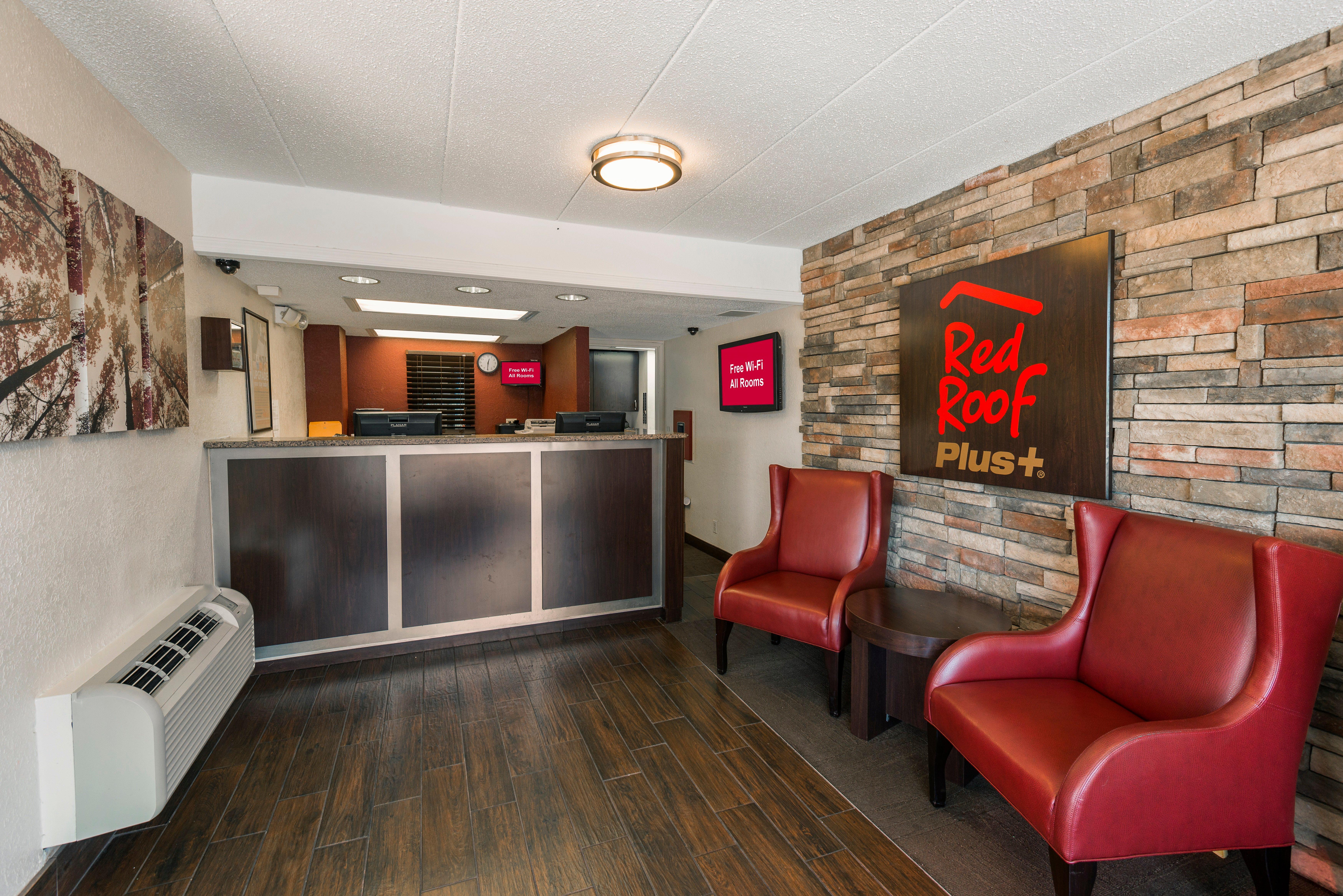 Red Roof Inn Plus+ St. Louis - Forest Park / Hampton Ave. Exterior photo